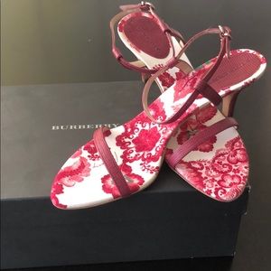 NWT Burberry ankle strap dress shoes
